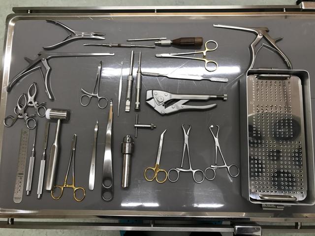 整形外科器具.jpg